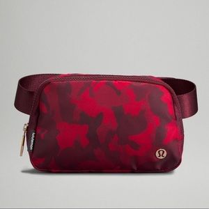 Lululemon Everywhere Belt bag Lunar New Year